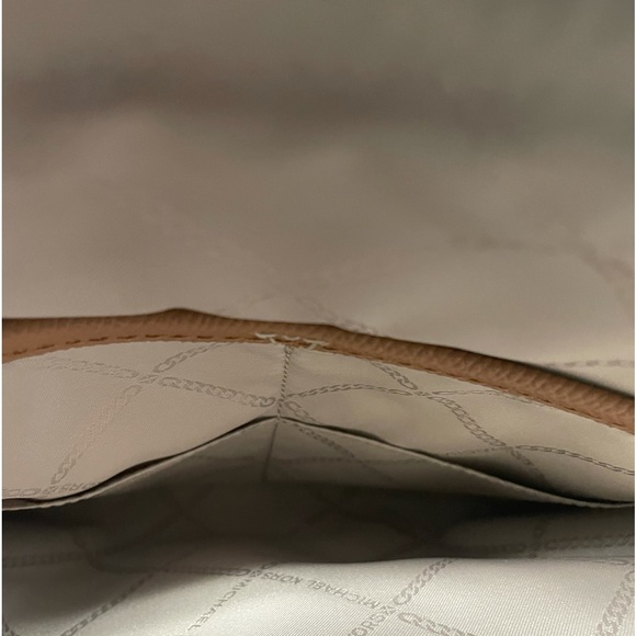 Michael Kors Houston Satchel and Wallet - Picture 9 of 11